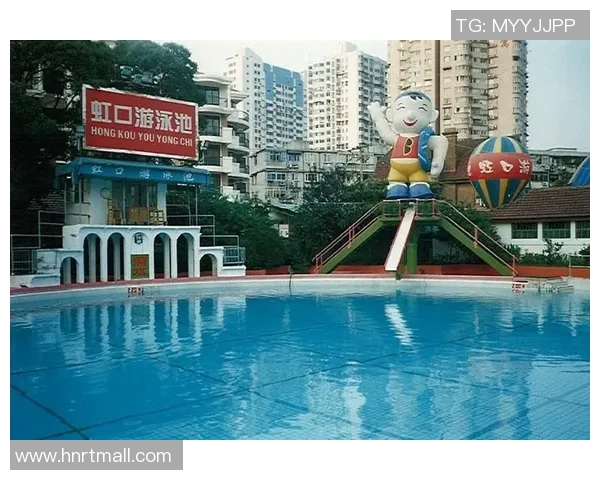 以游泳池为核心,打造理想休闲空间,畅享夏日清凉与运动乐趣