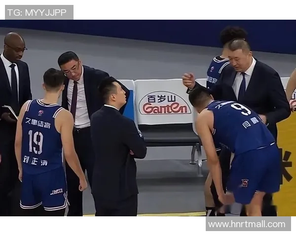 上海足球队比赛经验引发热议球迷对战术和表现的不同看法 上海足球队比赛经验引发热议球迷对战术和表现的不同看法